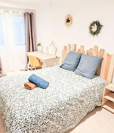 Cosy Jungle - Centre-ville -parking Prive - Wifi Apartment *