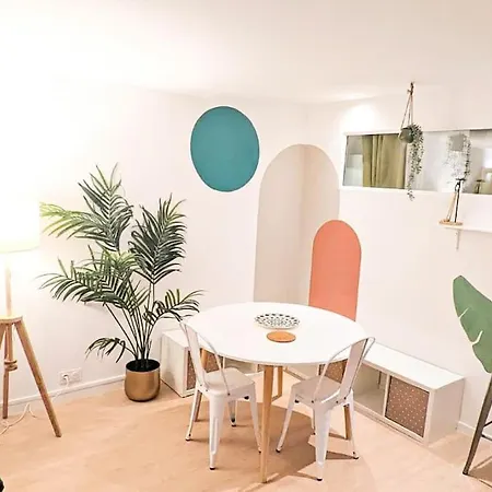Apartment Cosy Jungle - Centre-ville -parking Prive - Wifi Pau